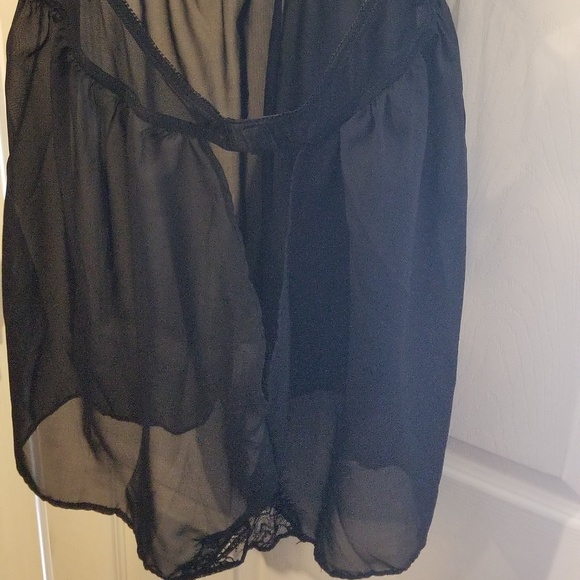 Fredericks of Hollywood Lingerie - Picture 5 of 8